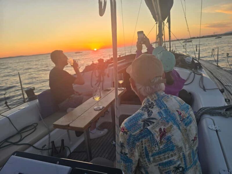 Elegant Sunset cruise under sails,large yacht,full comfort - The Sum Up