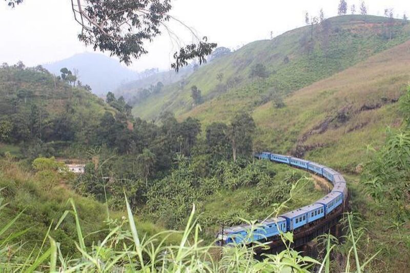 Ella :- Private TukTuk Transfer to Demodara Loop View Point - Itinerary and Experience