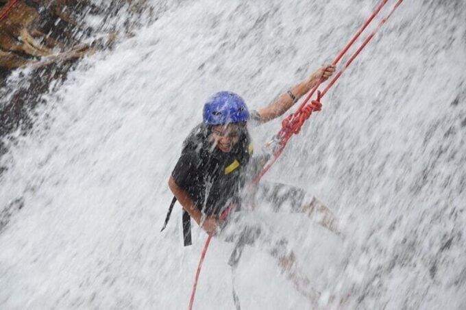 Ella : Private TukTuk Transfer to Waterfall for Abseiling - Convenient Booking