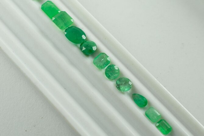 Emerald Carving Workshop in Bogotá, Colombia. - Booking and Additional Details