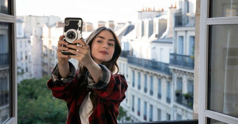 Emily's Paris Walking Tour: Explore the Show's Iconic Spots - Key Points