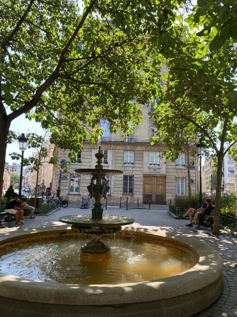 Emily's Paris Walking Tour: Explore the Show's Iconic Spots - Ask Away