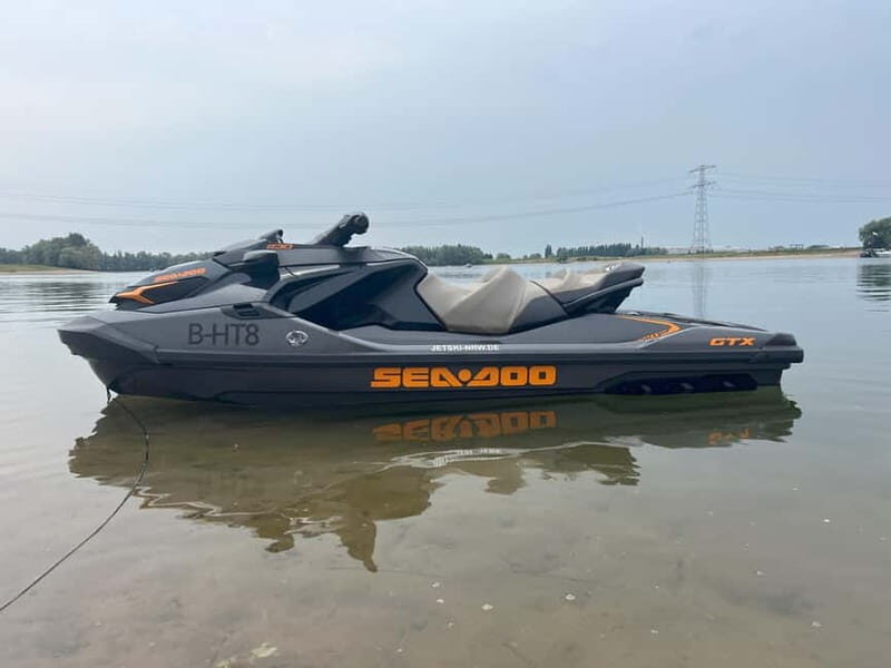 Emmerich on the Rhine: jet skiing - What the Experience Offers