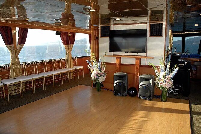 Empress Yacht San Francisco New Years Eve Party Cruise - The Setting: A Beautiful Yacht with Style and Comfort