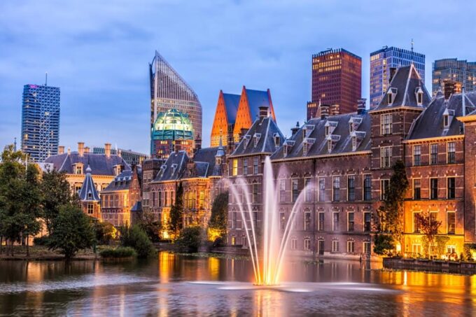 Enchanted Hague: a Romantic Stroll Through Dutch Splendor - Romantic Ambiance and Views