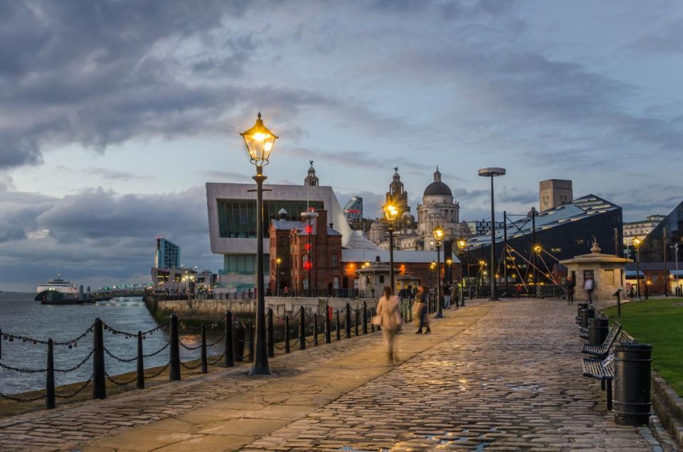 Enchanted Liverpool: A Festive Walking Tour - Exploring Bold Street