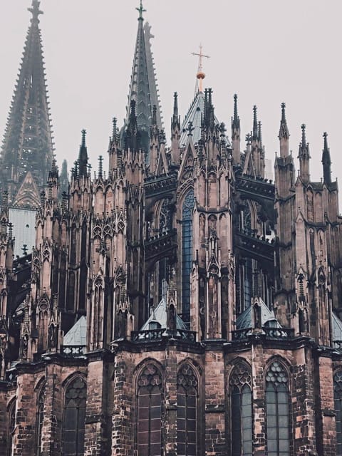 Enchanting Cologne: A Historical and Cultural Walking Tour - Language Options
