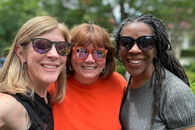 Enchanting Edmonton Scavenger Hunt - Why This Tour Works for Different Travelers