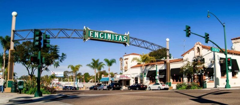 Encinitas: Downtown Walking Tour - Exploring the Historic Core