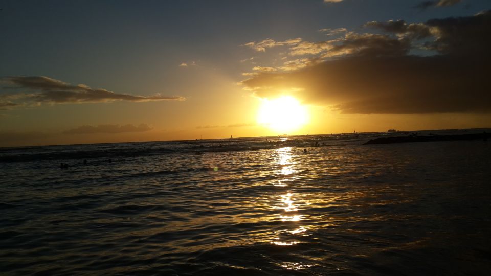 Enjoy Private Professional Photo Tour in Honolulu Island - Booking Information