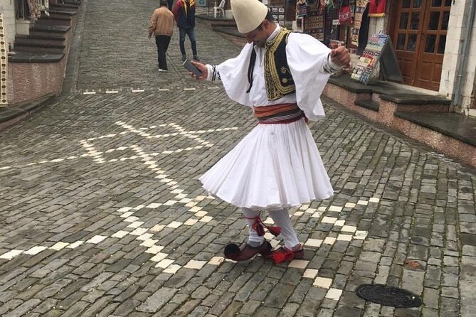 Enjoy the Bazaar in Traditional Costumes - Exploring Local Artisanry