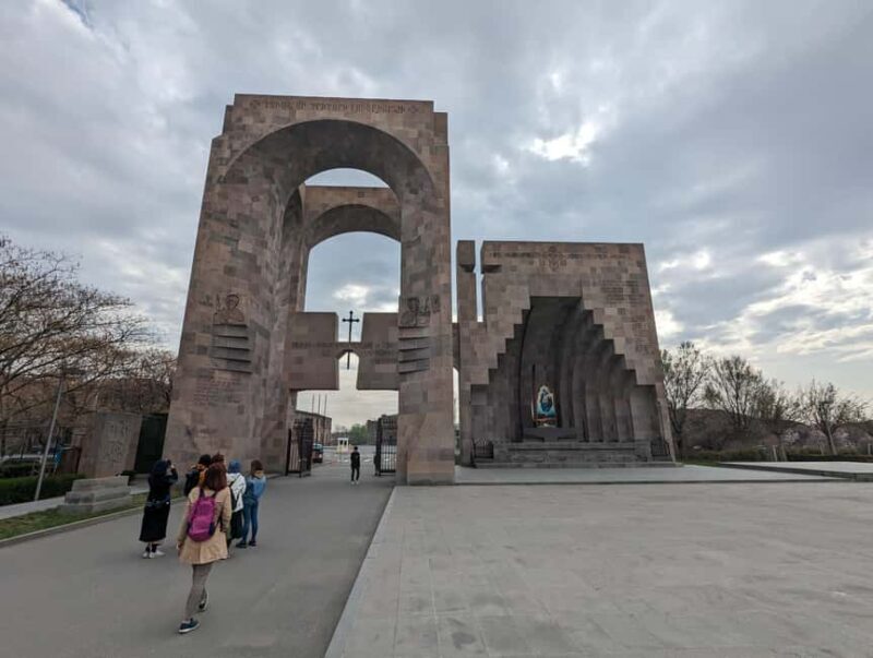 Enlightened Armenia: Echmiadzin, Khor Virap, Noravank, Areni - FAQ