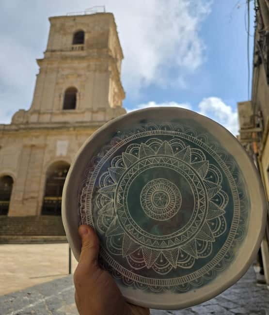 Enna: Paint your own Sicilian ceramic plate - Key Points