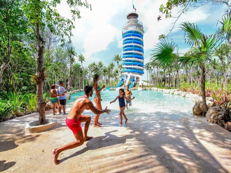 Entrance to Xel-Há Park with Food and Open Bar Included - Key Points