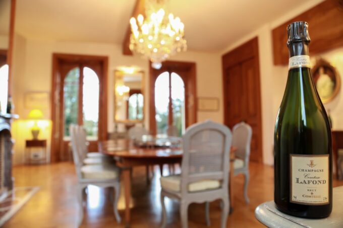 Epernay: Winery and Cellar Tour With Champagne Tasting - Ask Away