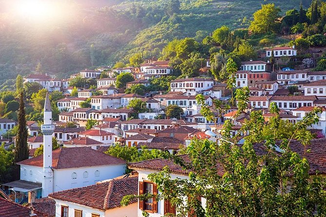 Ephesus Day Tour From Izmir With Lunch - Discovering Ephesus History