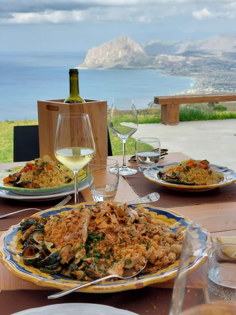Erice Day Trip with Lunch experience with family - Key Points  