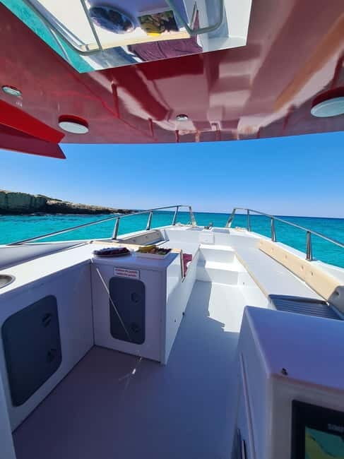 escape to blue lagoon with amore mio yatchs - The Experience of a Small-Group Tour