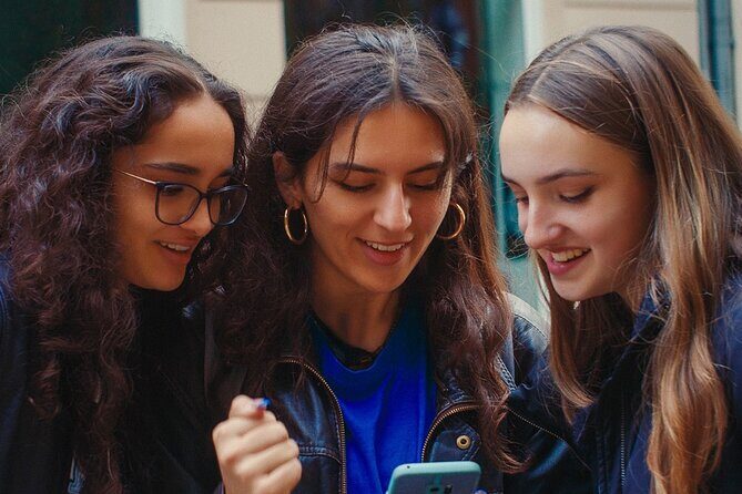 Escaping and spying on the Berlin Wall Scavenger hunt - FAQ