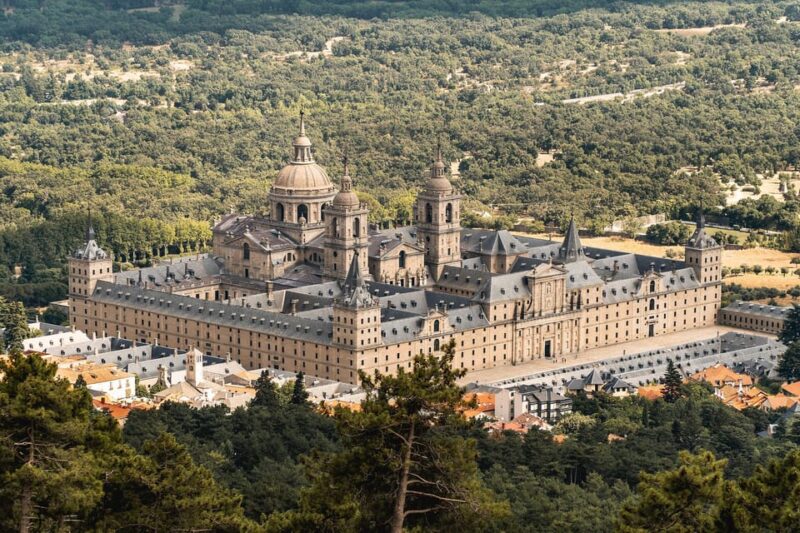 Escorial and Valley Private Tour With Driver - Key Points