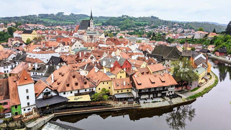 eský Krumlov: Private Day Trip from Prague with Local Guide - An In-Depth Look at the Český Krumlov Private Day Trip