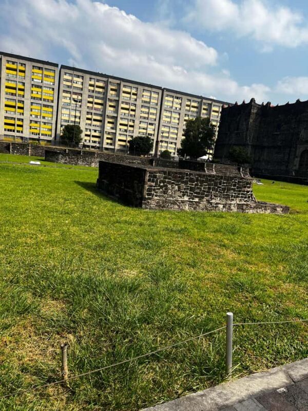 Esoteric Mexico City: Mysticism, Santeria, and Santa Muerte - A Closer Look at the Experience