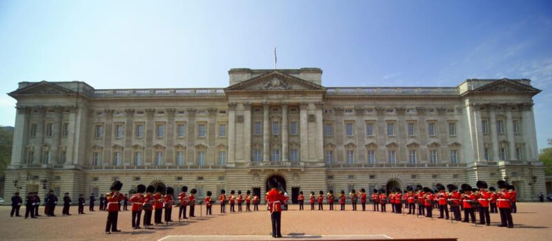 Essential London Introductory Tour - Londoner by a Londoner - Insider Insights and Recommendations