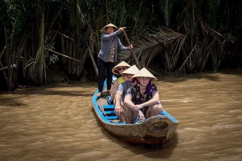 Essential Mekong Delta: Highlight Tour From Ho Chi Minh City - Visiting a Coconut Candy Business