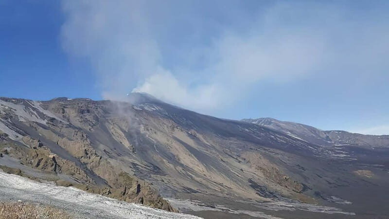 Etna and surroundings with honey tasting - A Thoughtful Look at the Tour Experience