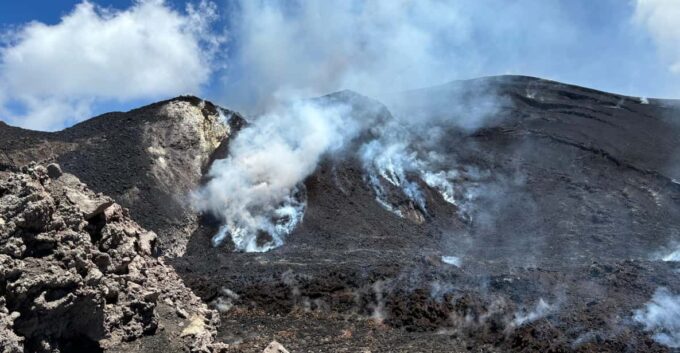 Etna Excursion to 3000 Meters With Cable Car and 4x4 Jeep - Scenic Views From the Summit Area