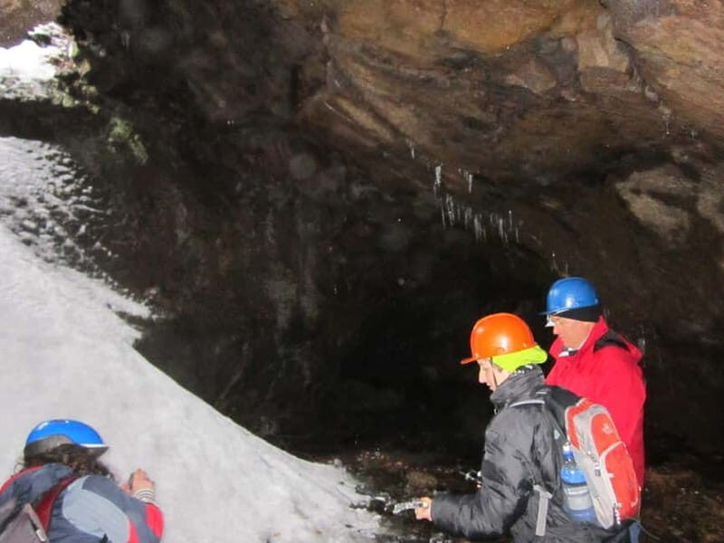 Etna: Jeep excursion and trekking suitable for everyone. Shoes and jacket provided free of charge. - FAQ