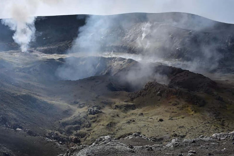 ETNA VOLCANO: Escursione sui crateri sommitali con bus 4x4 - FAQ