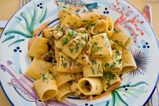 Evening Boat Tour with Dinner Experience - Key Points