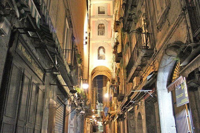 Evening Flavors of Naples: Guided Food Tour and Wine Tasting - Practical Aspects & Tips