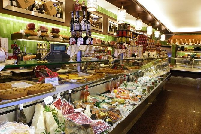 Evening Food Tour With Wine Tasting in Milan - Meeting Point and Duration