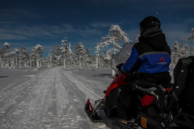 Evening Snowmobile Safari With Campfire in Saariselkä - Snowmobile Safety and Preparation
