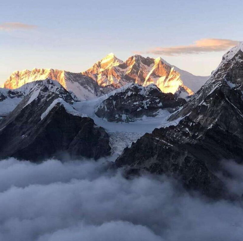 Everest Expedition 2025/2026 - Logistics, Safety, and Support