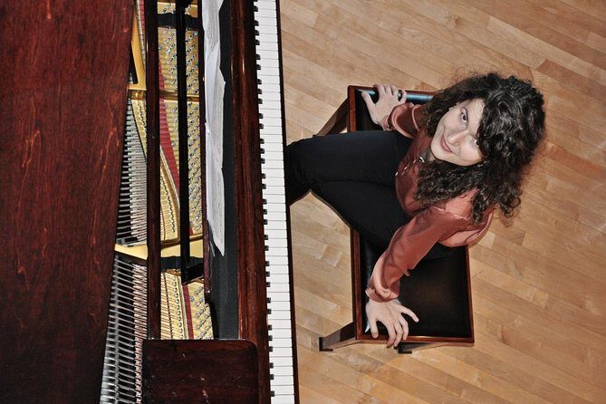 Everyday concerts of Chopin's music at the Old Town in Warsaw - The Venue and Atmosphere