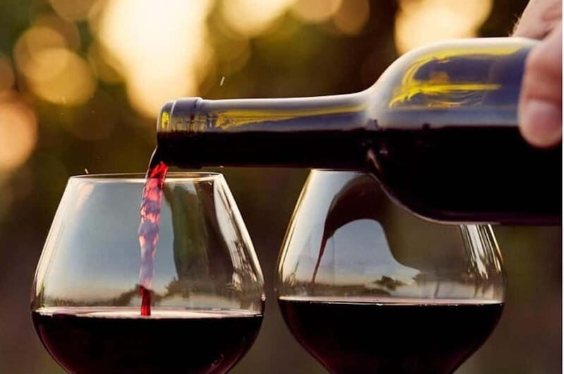 Evora Ancient City & The Alentejo Private Luxury Wine Tour - Discovering Évora: A City of Layers