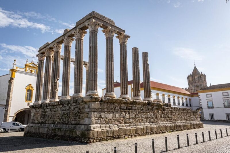 Évora: Flexible Walking Tour in Historic Center - Key Points