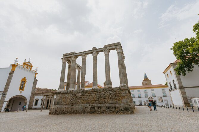 Évora, medieval village Monsaraz & Wine Tasting - FAQ