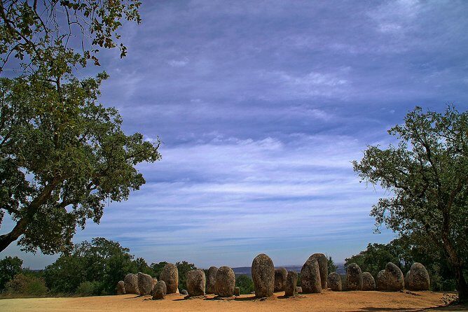 ÉVORA Megalithic Almendres Cromlech - Key Points