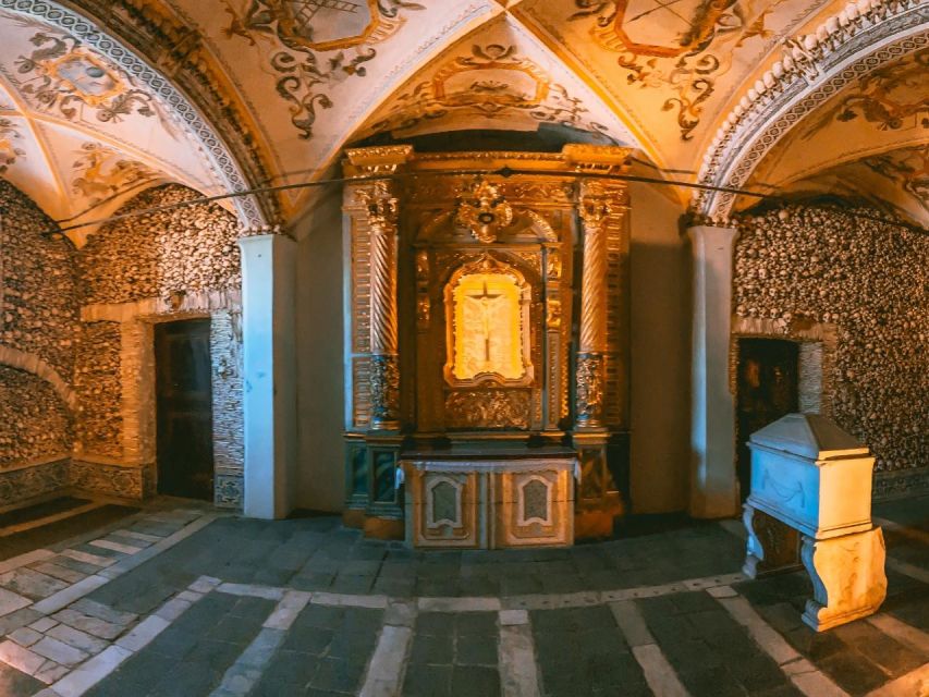 Évora With Wine Tasting - Full Day Private Tour - Itinerary