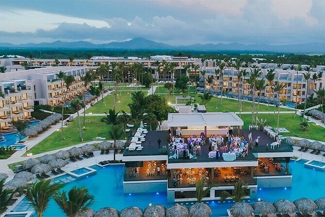 Excelence El Carmen - Round Trip Shuttle - Punta Cana Airport - The Experience of the Transfer