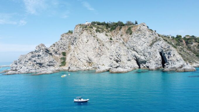 Exciting Coastal Tour With Drinks Included - Snorkeling and Marine Life