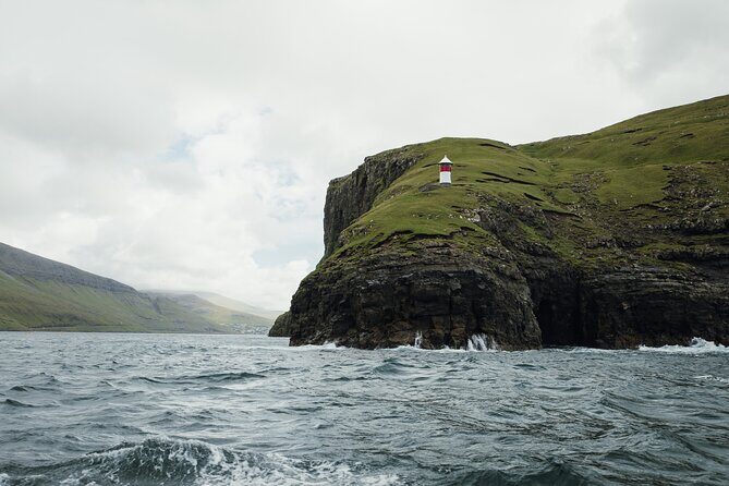 Exclusive 1,5 Hour Drangarnir Boat Tour - Starting Point: Sørvágur