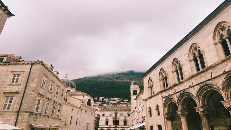 Exclusive 4-Hour Tour of Dubrovniks Old Town & City Views - Authentic Sights and Soundbites from Reviews