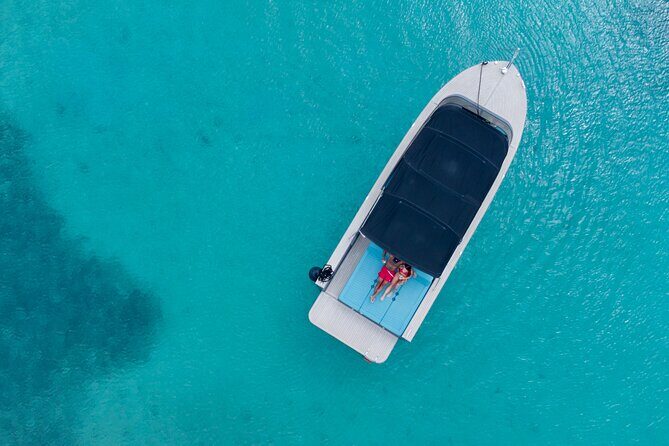 Exclusive Blue Lagoon Luxury Boat Tour from Split - The Sum Up