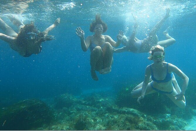 Exclusive boat tour max 9 people tropea capo vatican - The Small-Group Advantage