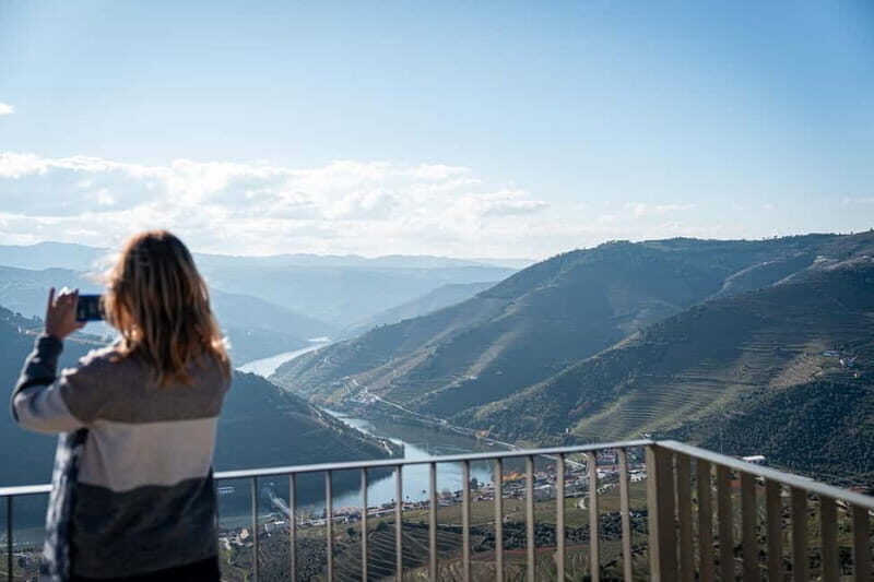 Exclusive Douro Valley: 3 Wineries, 9 Wine Tastings & Lunch - Who Would Love This Tour?